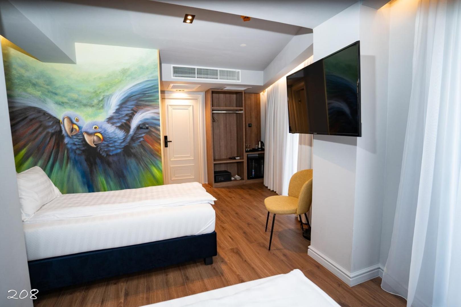 Cosmopolita Boutique Hotel Тимишоара Екстериор снимка