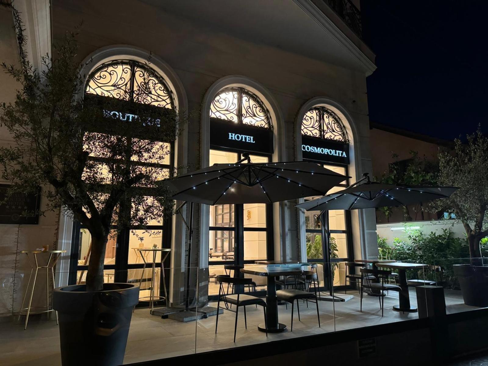 Cosmopolita Boutique Hotel Тимишоара Екстериор снимка
