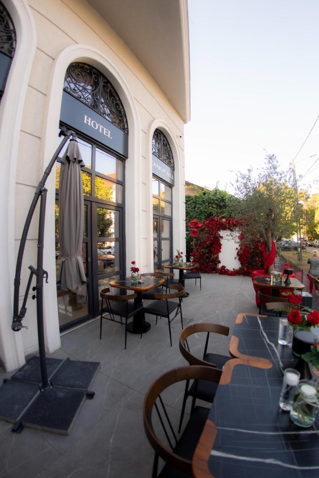 Cosmopolita Boutique Hotel Тимишоара Екстериор снимка