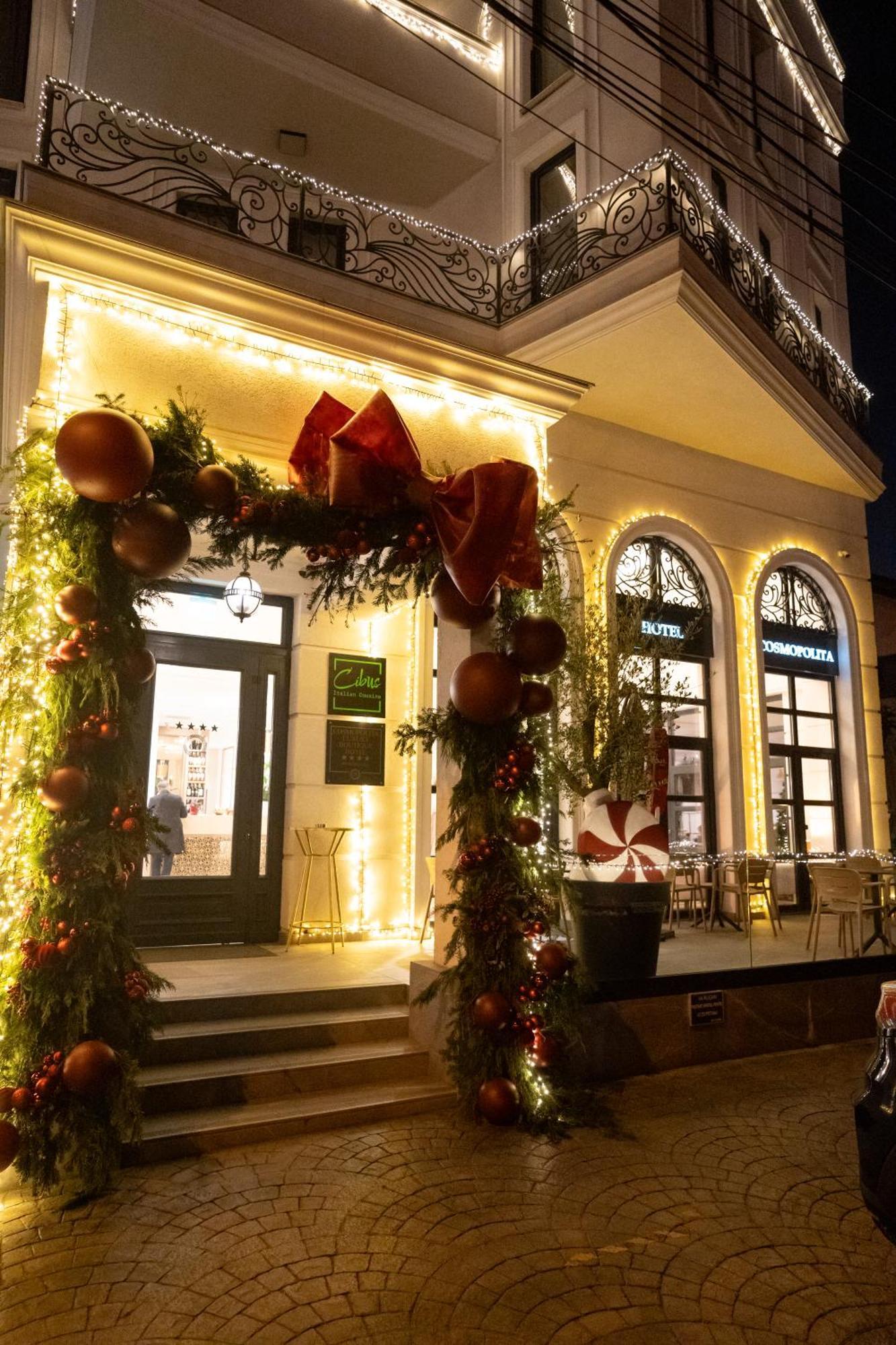 Cosmopolita Boutique Hotel Тимишоара Екстериор снимка